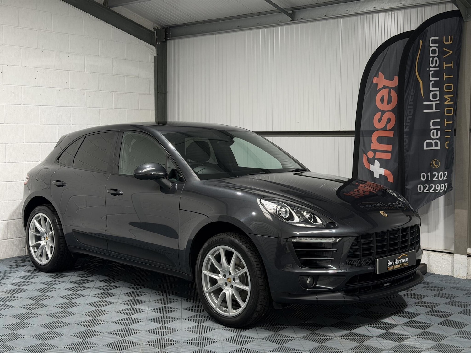 Used Porsche Macan 2017 for sale - 78184477: Photo 9
