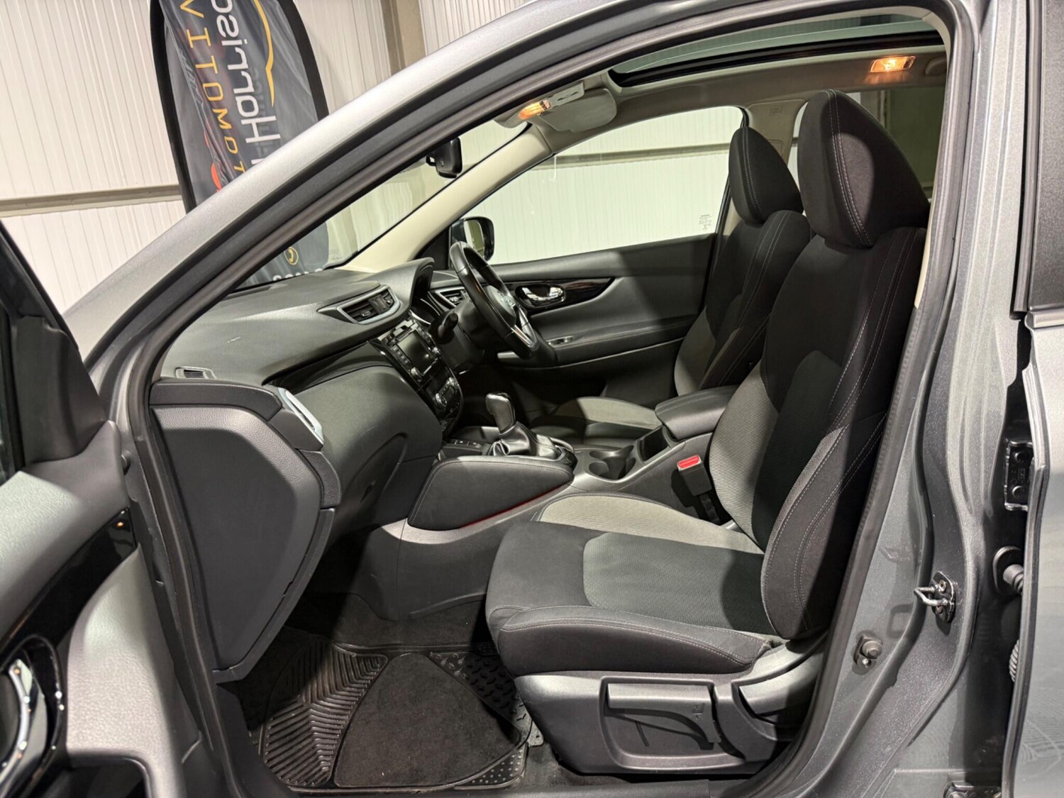 Used Nissan Qashqai for sale - 77496613: Photo 65