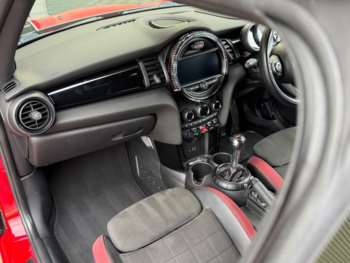 Used MINI Hatch 2017 for sale - 75400700: Photo