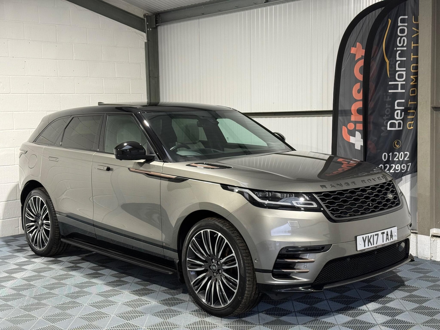 Used Land Rover Range Rover Velar for sale - 76457075: Photo 1