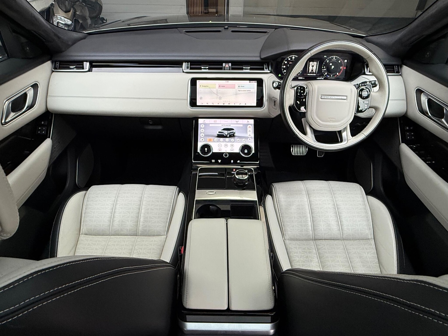 Used Land Rover Range Rover Velar for sale - 76457075: Photo 31