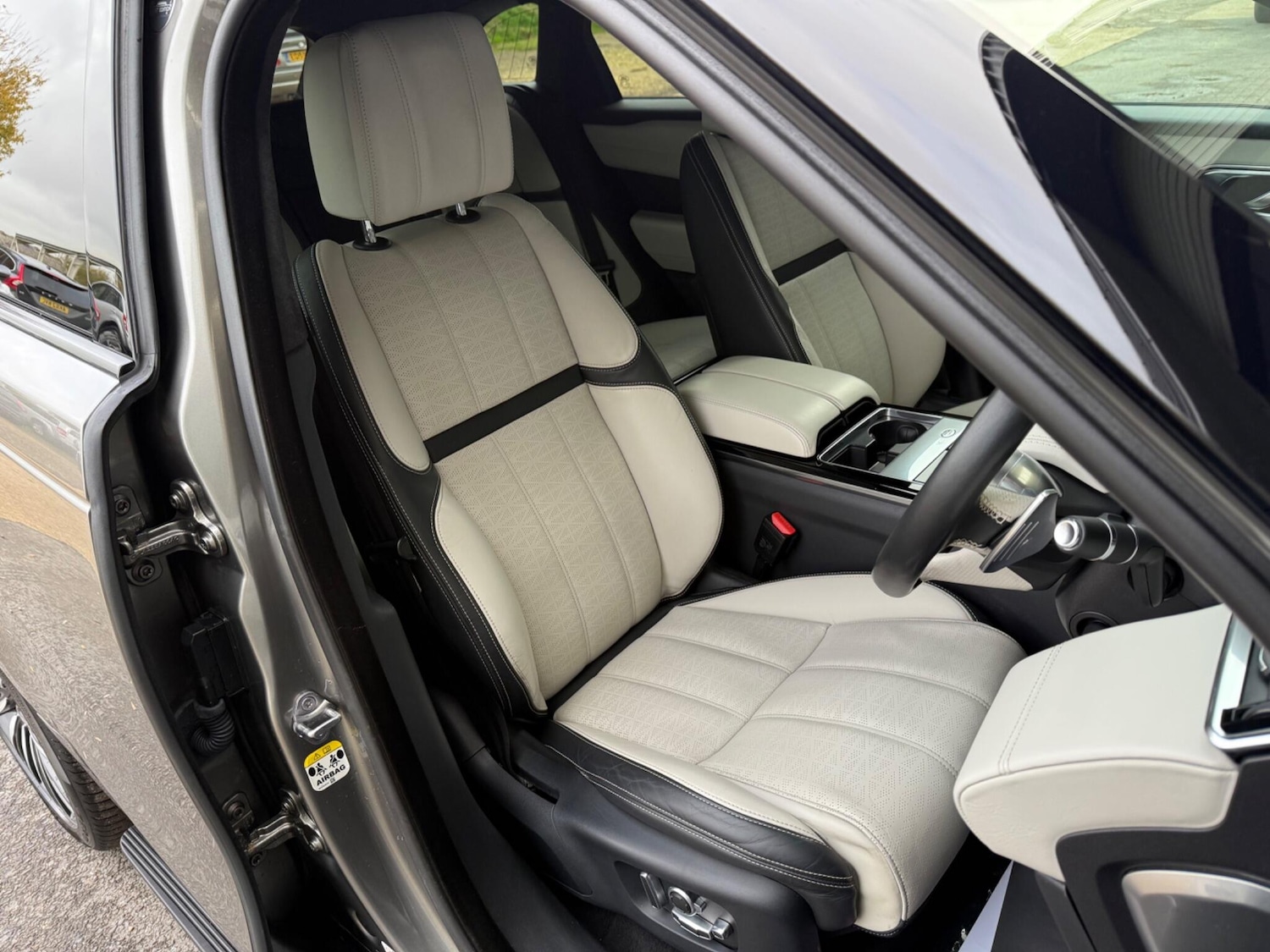 Used Land Rover Range Rover Velar for sale - 76457075: Photo 34