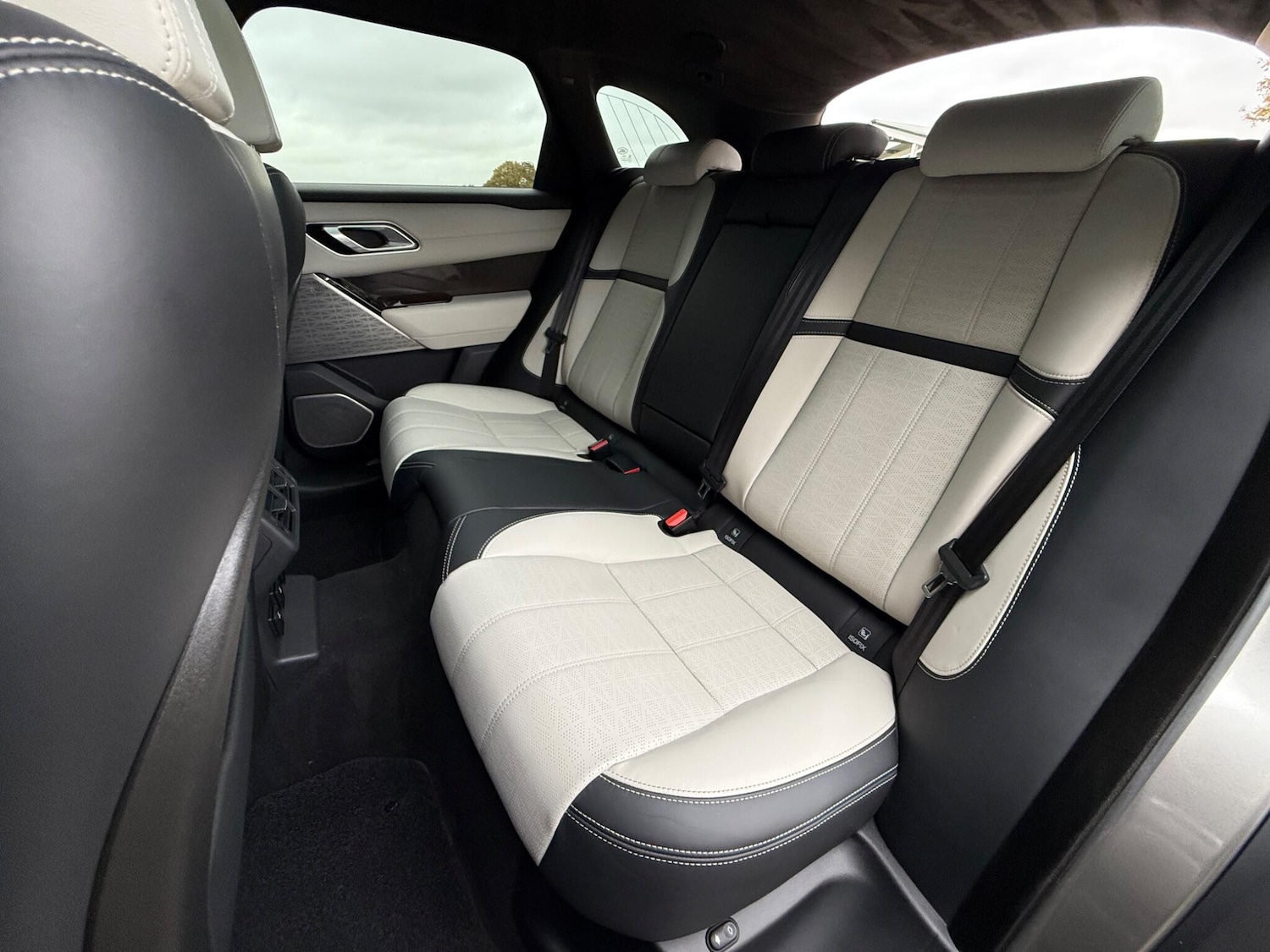 Used Land Rover Range Rover Velar for sale - 76457075: Photo 38