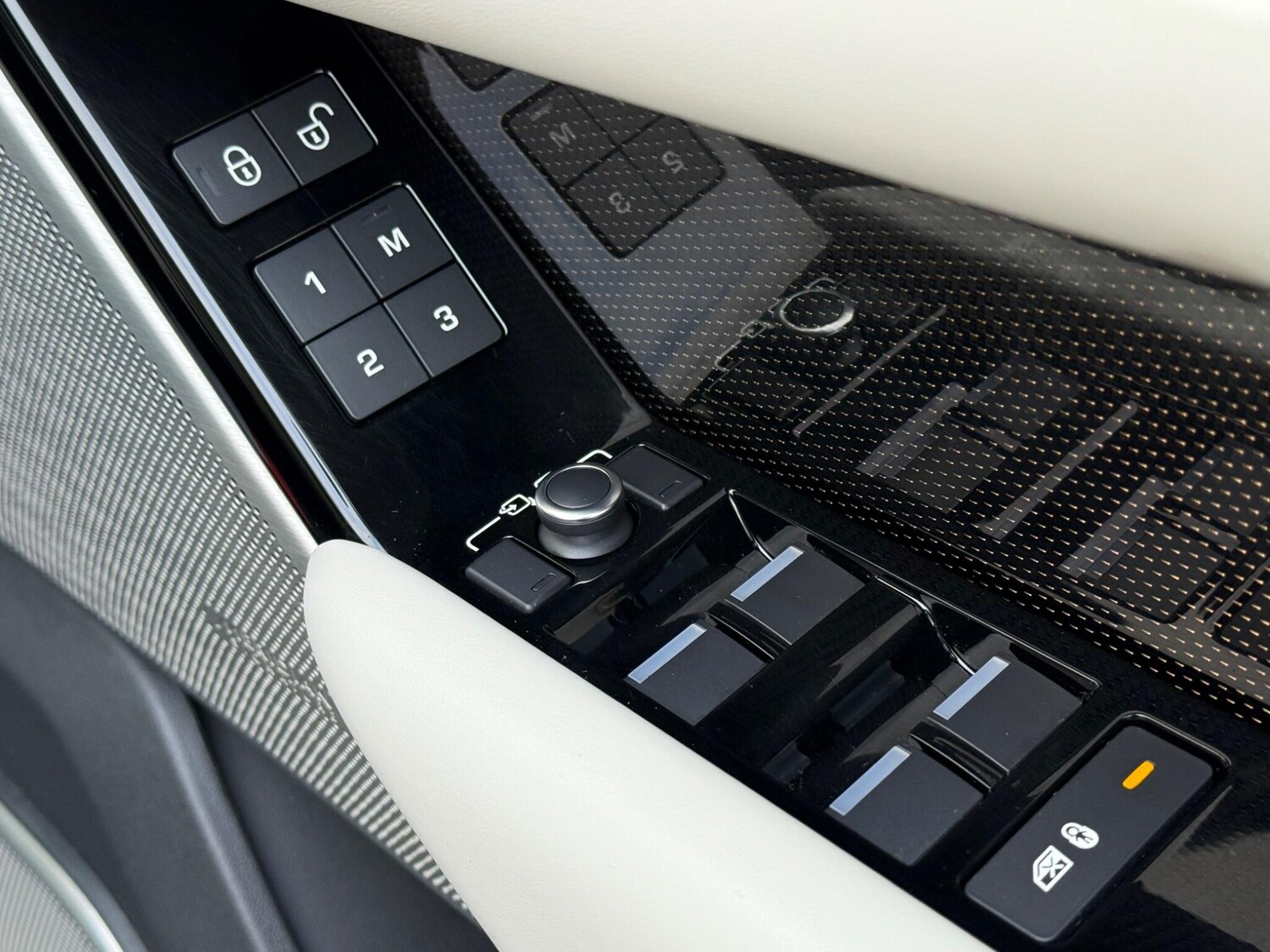 Used Land Rover Range Rover Velar for sale - 76457075: Photo 45