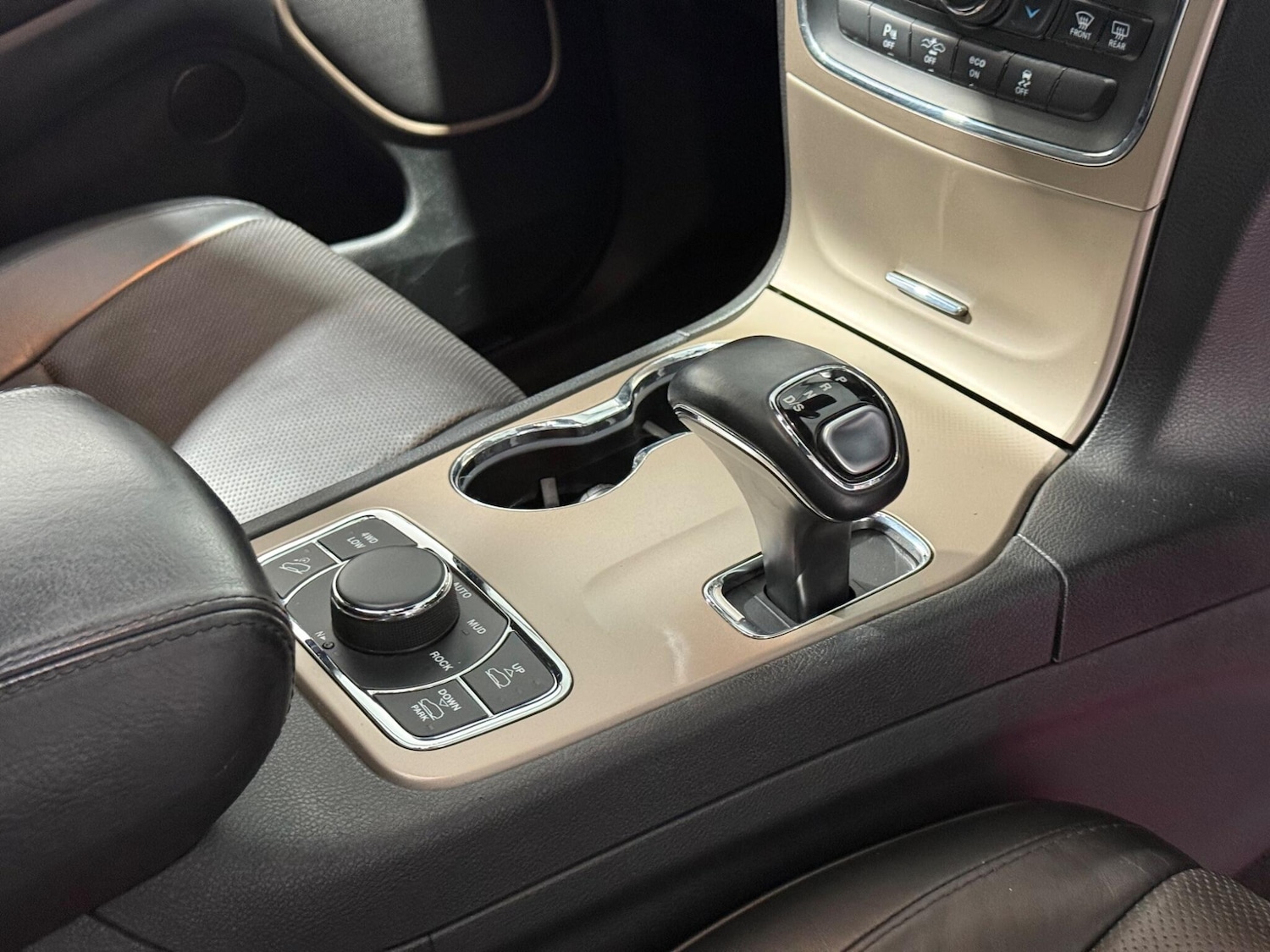 Used Jeep Grand Cherokee 2014 for sale - 76348993: Photo 35