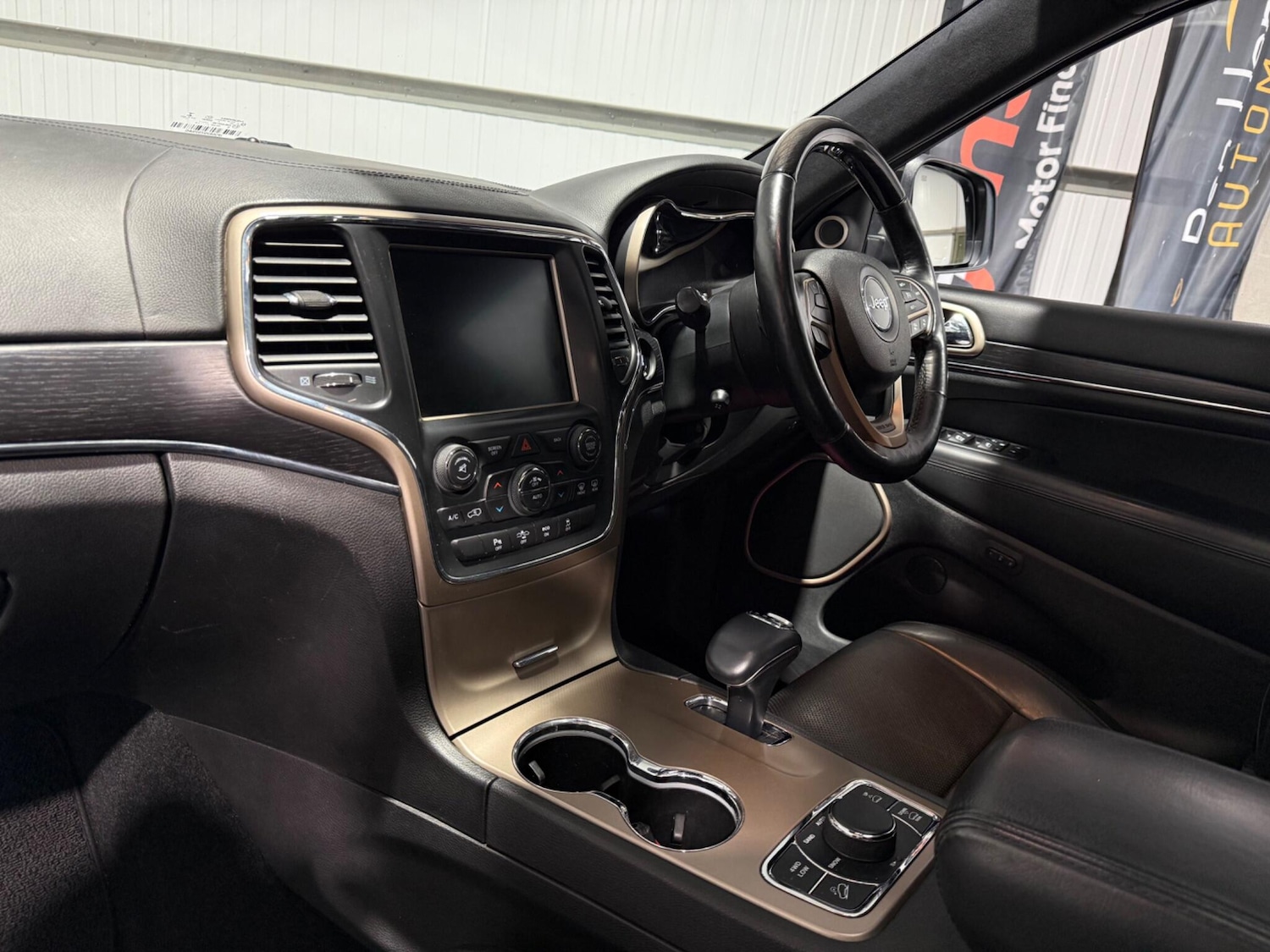 Used Jeep Grand Cherokee 2014 for sale - 76348993: Photo 38