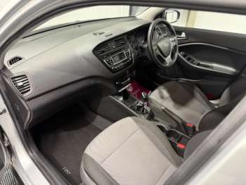 Used Hyundai i20 2016 for sale - 74160139: Photo