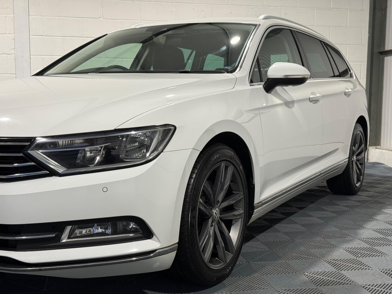 Used Volkswagen Passat 2015 for sale - 77175293: Photo 15