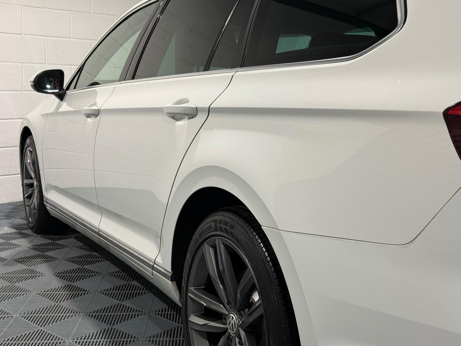 Used Volkswagen Passat 2015 for sale - 77175293: Photo 17