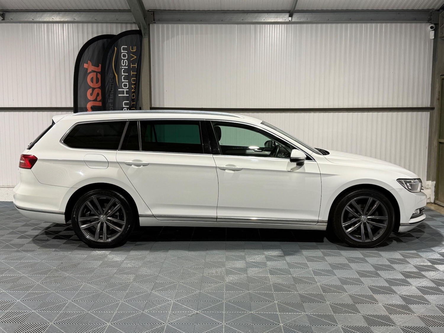 Used Volkswagen Passat 2015 for sale - 77175293: Photo 25