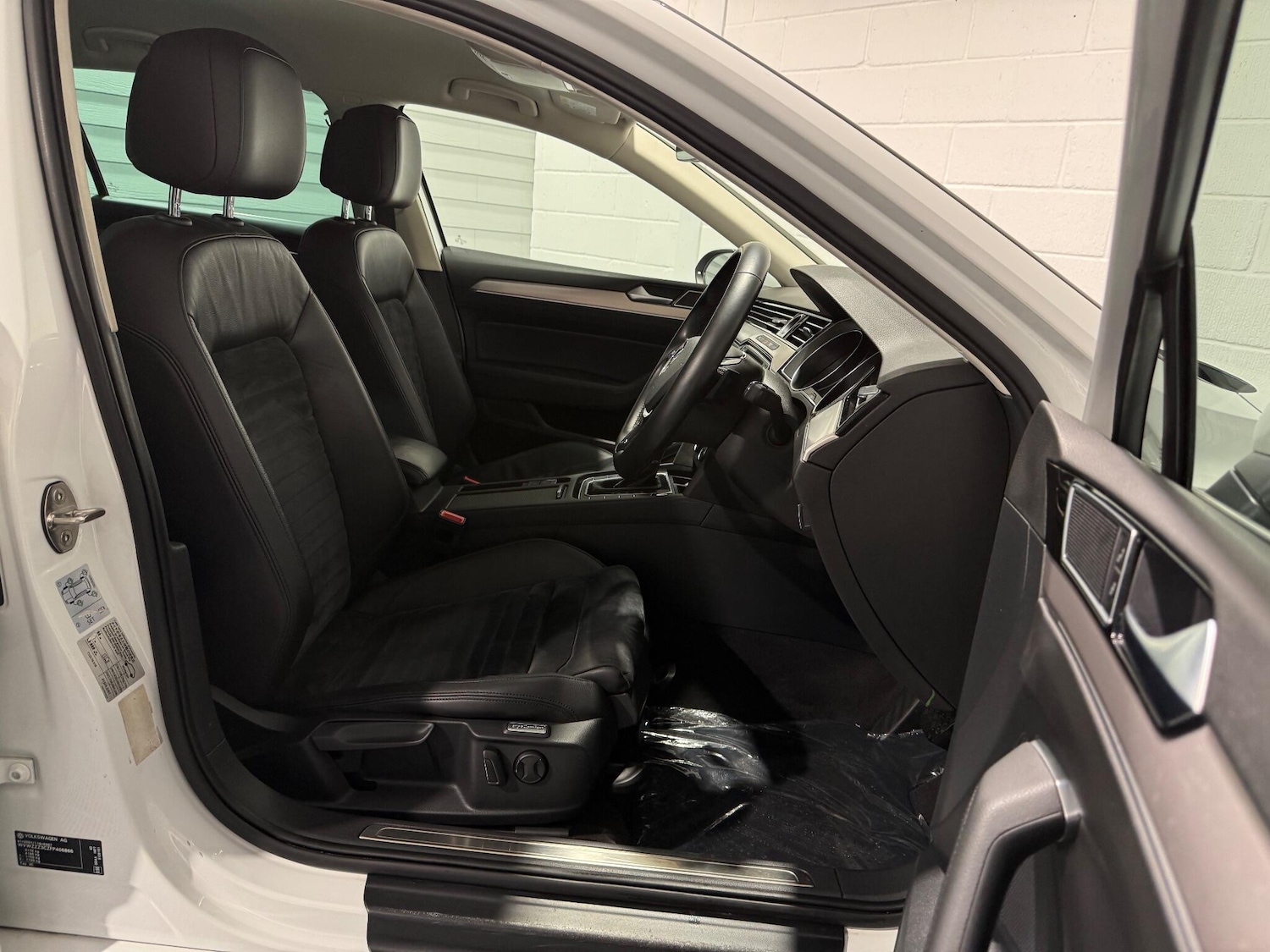 Used Volkswagen Passat 2015 for sale - 77175293: Photo 34