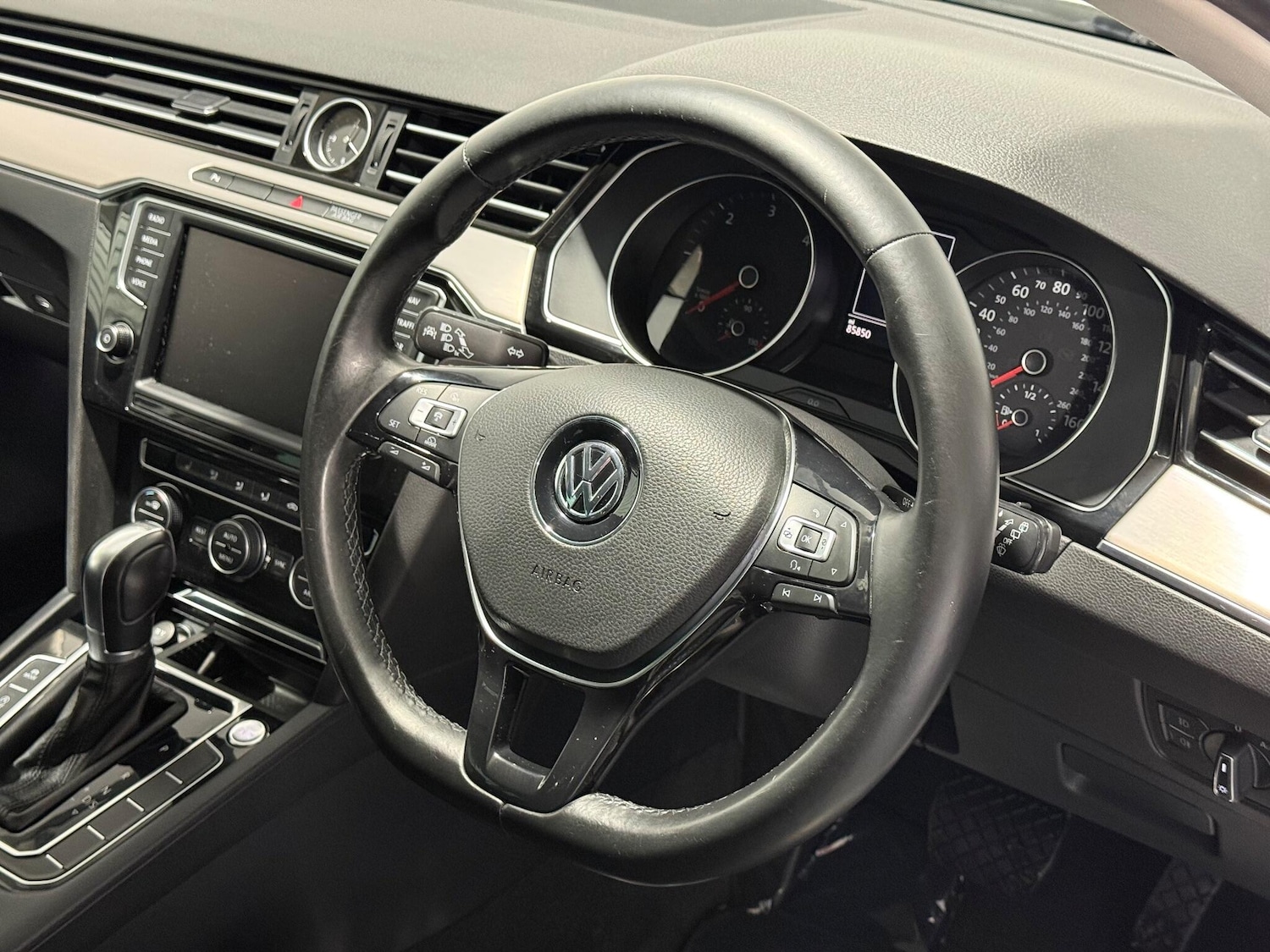 Used Volkswagen Passat 2015 for sale - 77175293: Photo 44