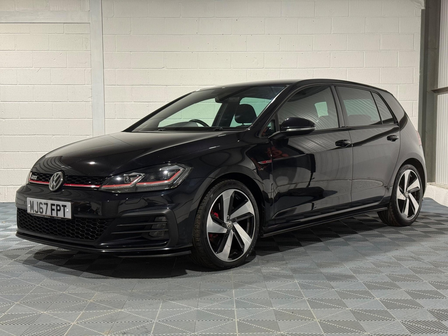 Used Volkswagen Golf 2017 for sale - 76832532: Photo 13