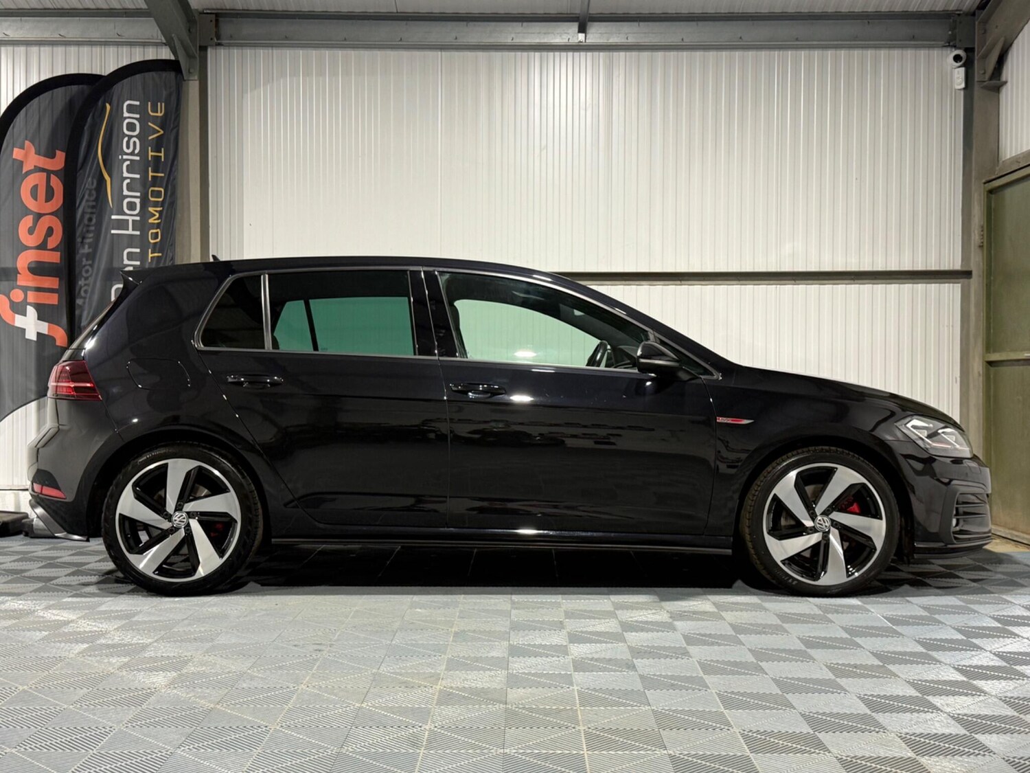 Used Volkswagen Golf 2017 for sale - 76832532: Photo 27