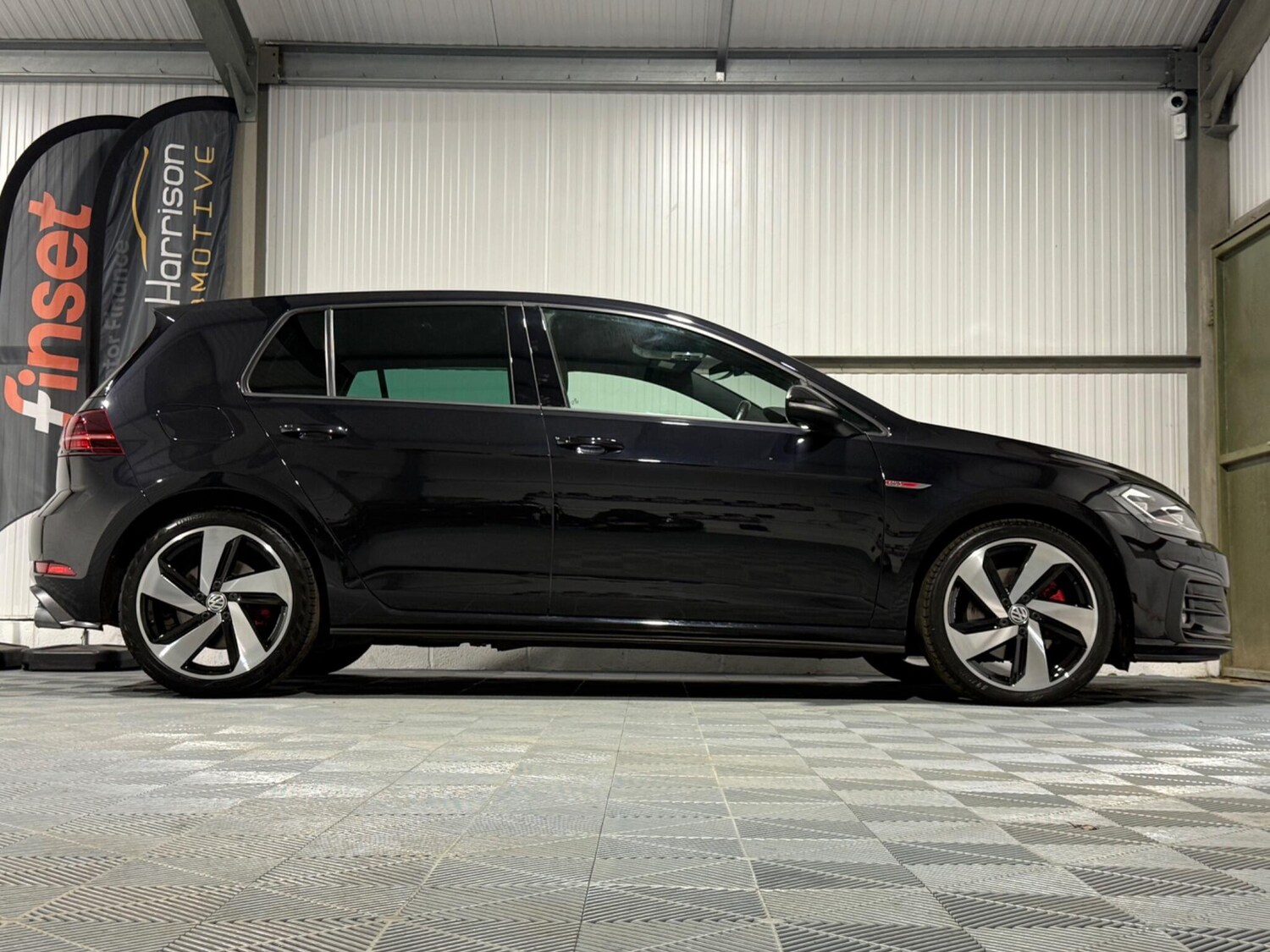 Used Volkswagen Golf 2017 for sale - 76832532: Photo 28