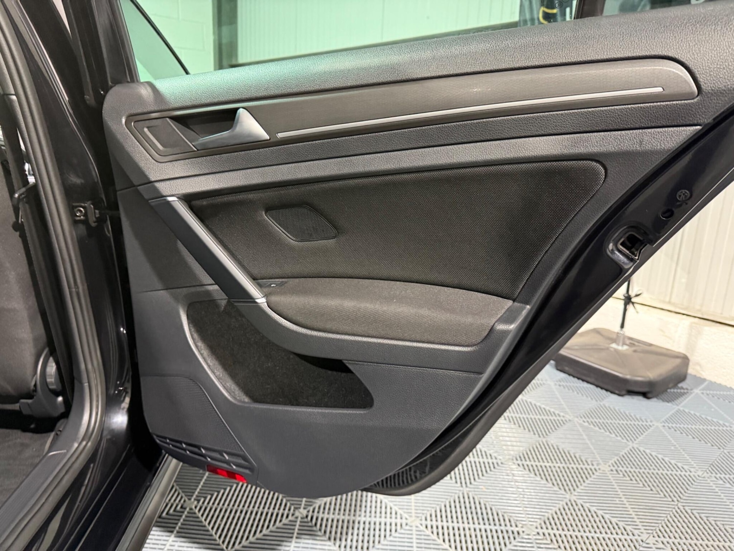 Used Volkswagen Golf 2017 for sale - 76832532: Photo 45