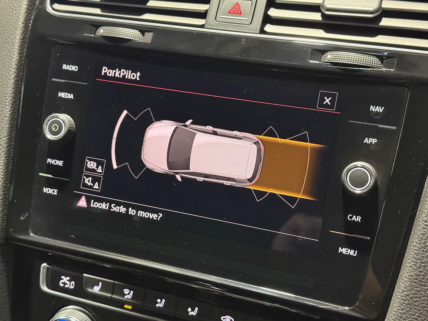 Used Volkswagen Golf 2017 for sale - 76832532: Photo 58