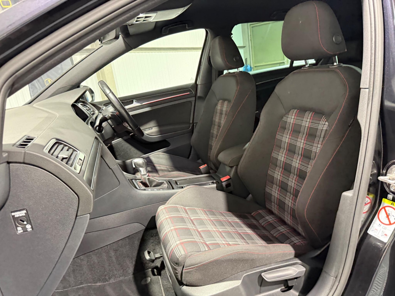 Used Volkswagen Golf 2017 for sale - 76832532: Photo 66