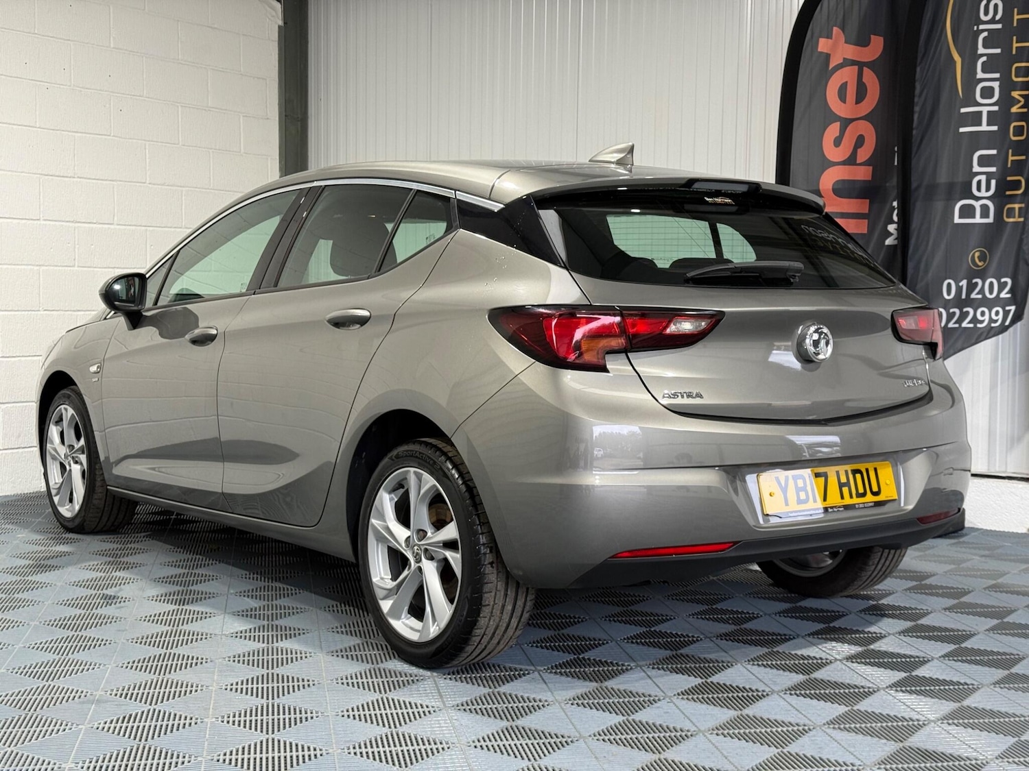 Used Vauxhall Astra 2017 for sale - 76336351: Photo 16