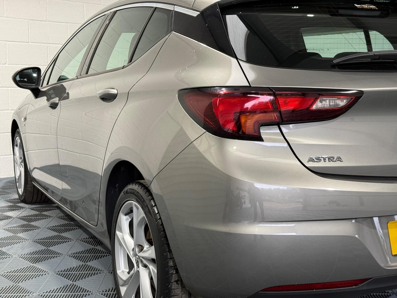 Used Vauxhall Astra 2017 for sale - 76336351: Photo 17