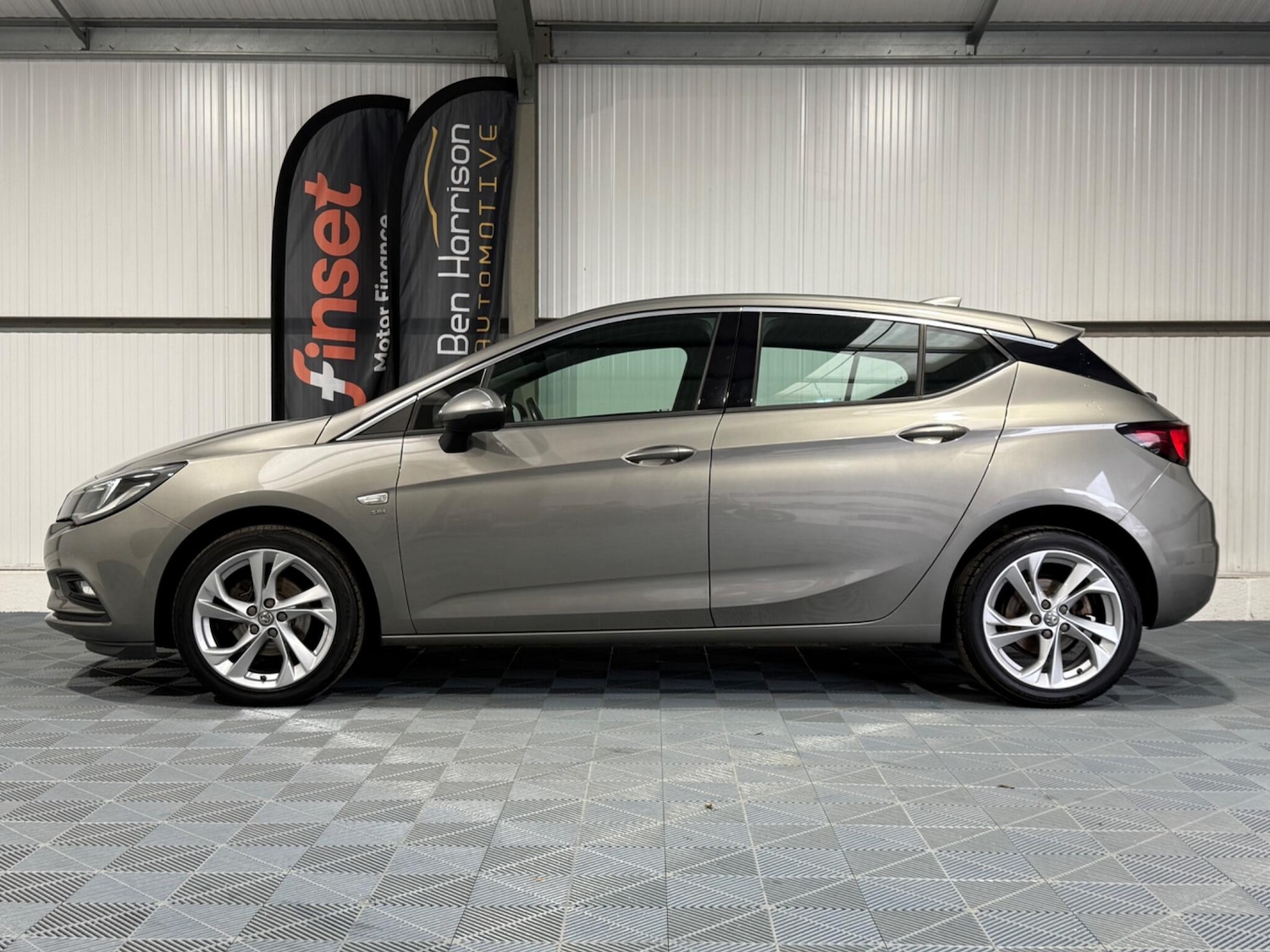 Used Vauxhall Astra 2017 for sale - 76336351: Photo 19