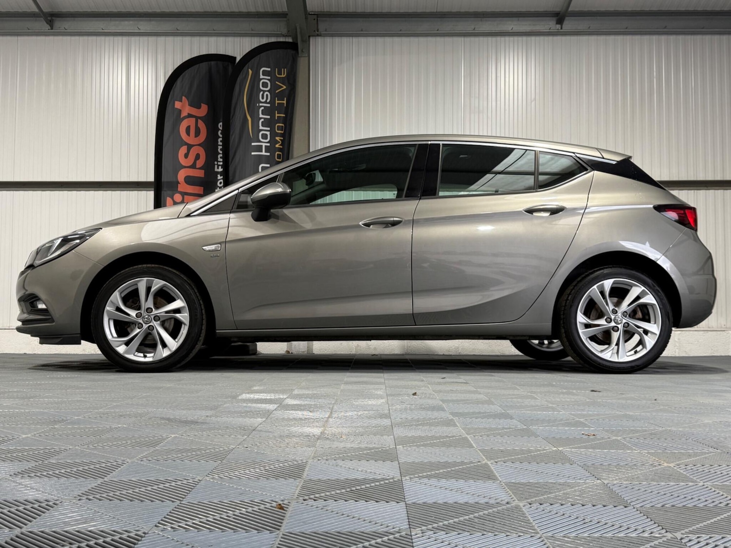 Used Vauxhall Astra 2017 for sale - 76336351: Photo 20