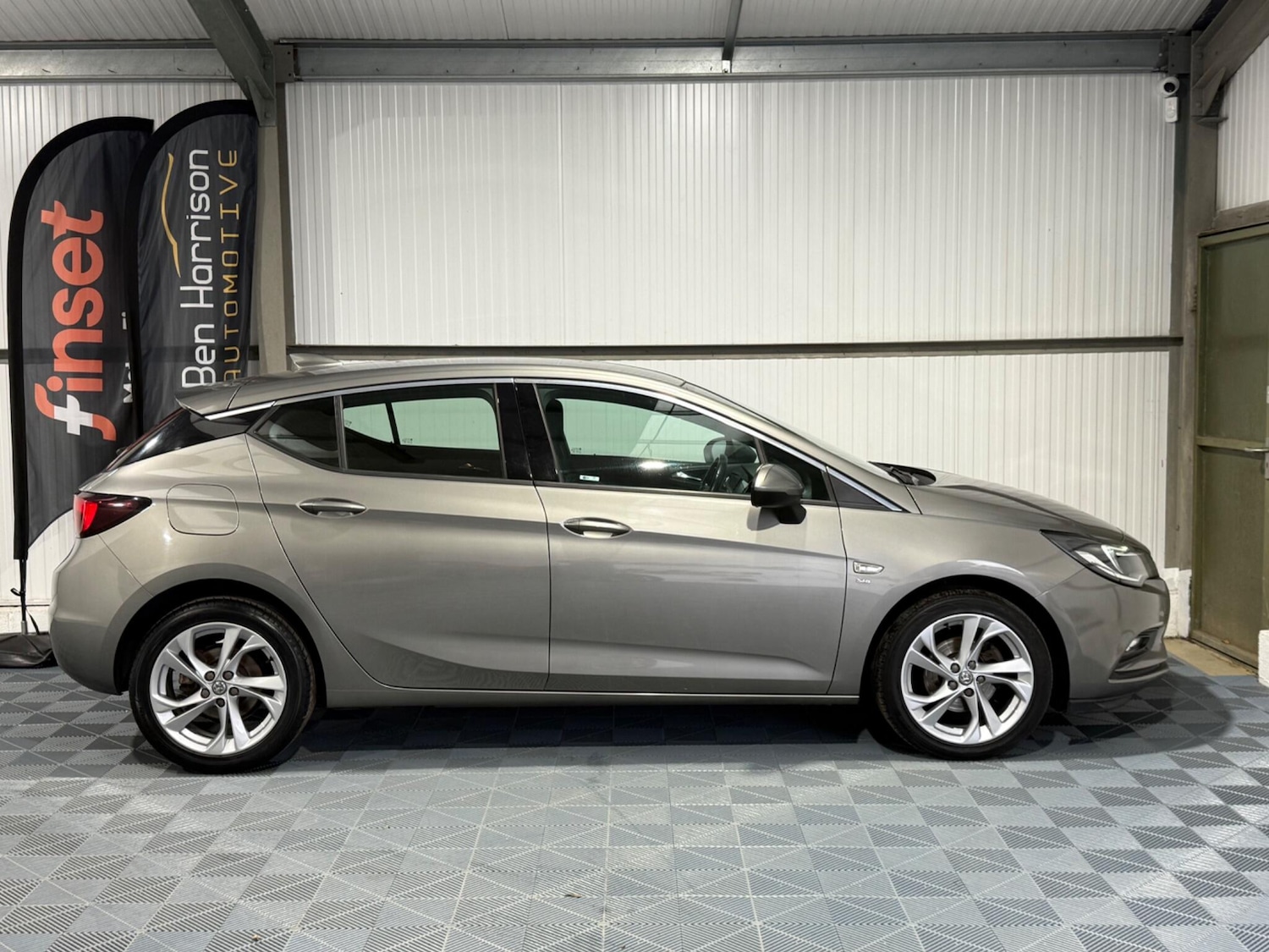 Used Vauxhall Astra 2017 for sale - 76336351: Photo 24