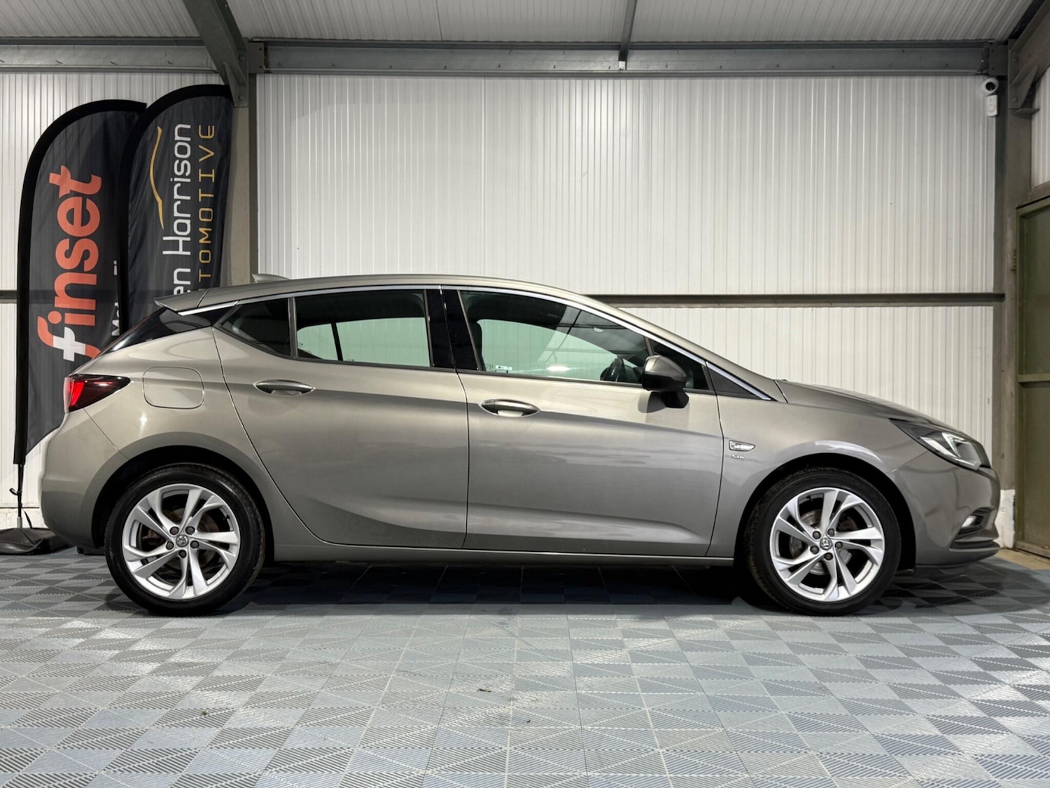 Used Vauxhall Astra 2017 for sale - 76336351: Photo 25