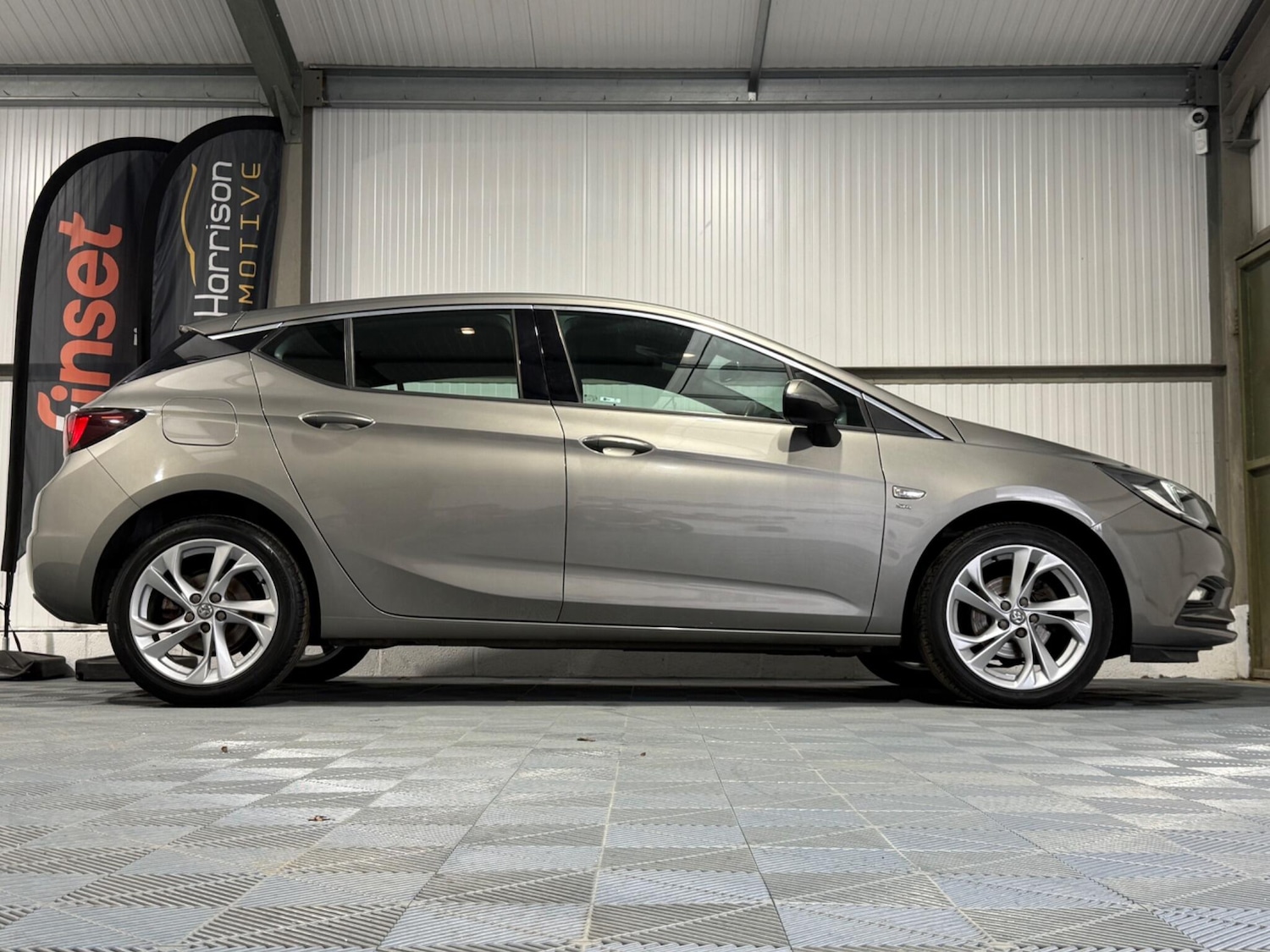 Used Vauxhall Astra 2017 for sale - 76336351: Photo 26