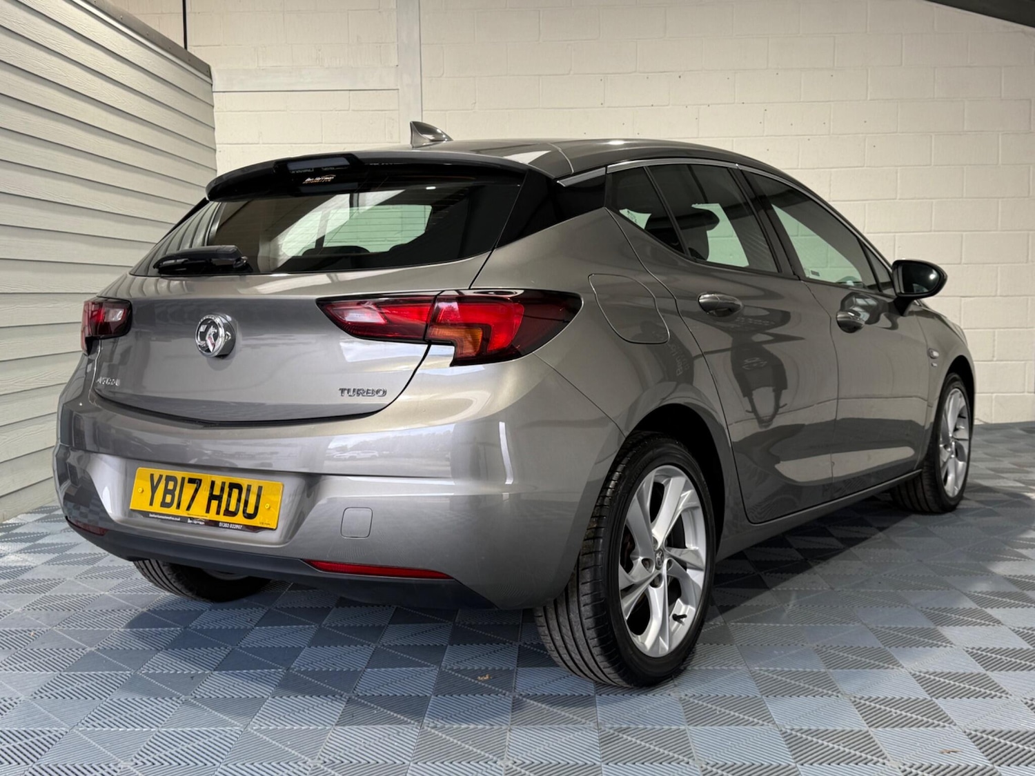 Used Vauxhall Astra 2017 for sale - 76336351: Photo 29
