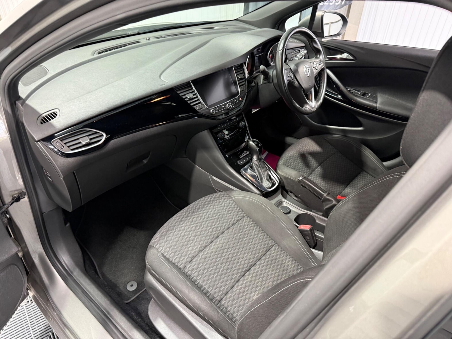 Used Vauxhall Astra 2017 for sale - 76336351: Photo 3