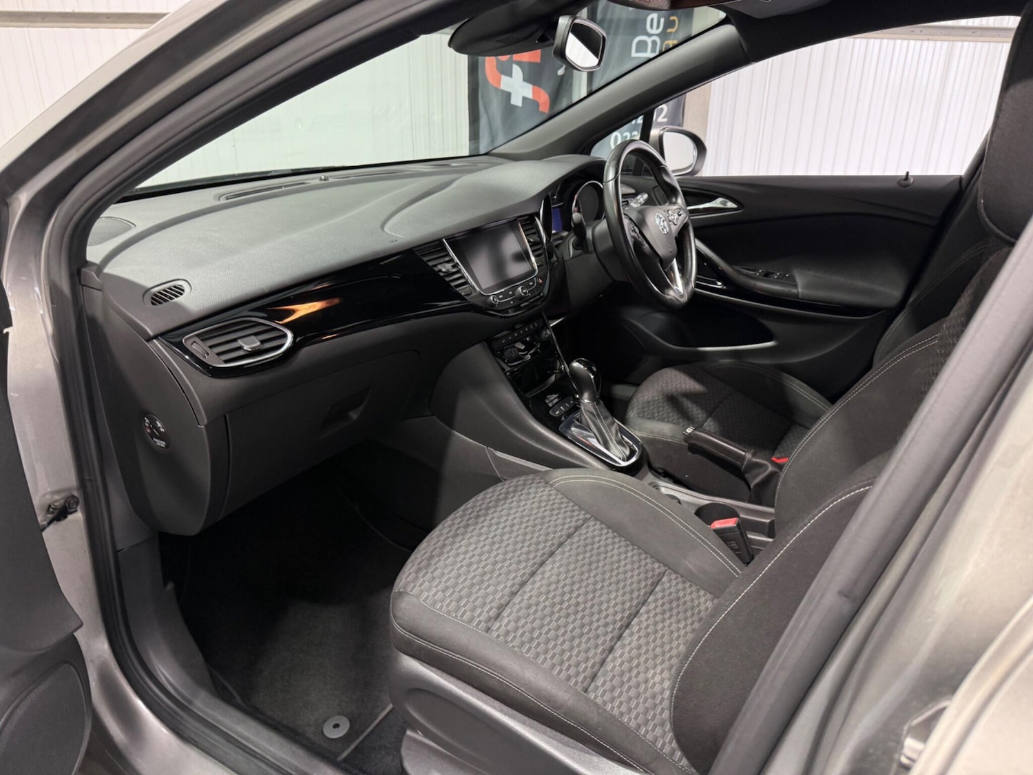 Used Vauxhall Astra 2017 for sale - 76336351: Photo 57