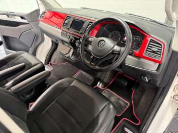 Used Volkswagen Caravelle 2016 for sale - 74822447: Photo