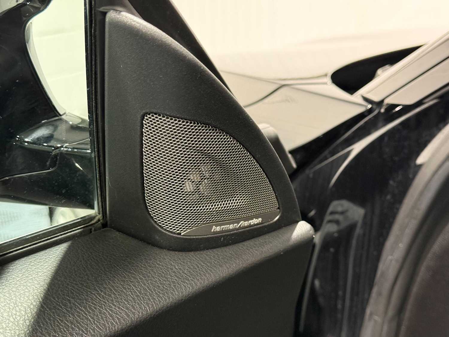 Used BMW M2 for sale - 77343980: Photo 90