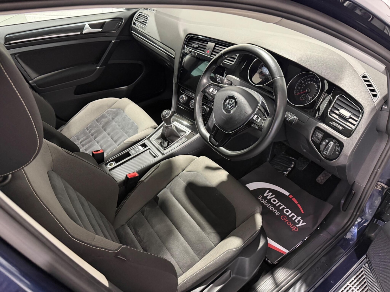 Used Volkswagen Golf 2016 for sale - 77613072: Photo 2