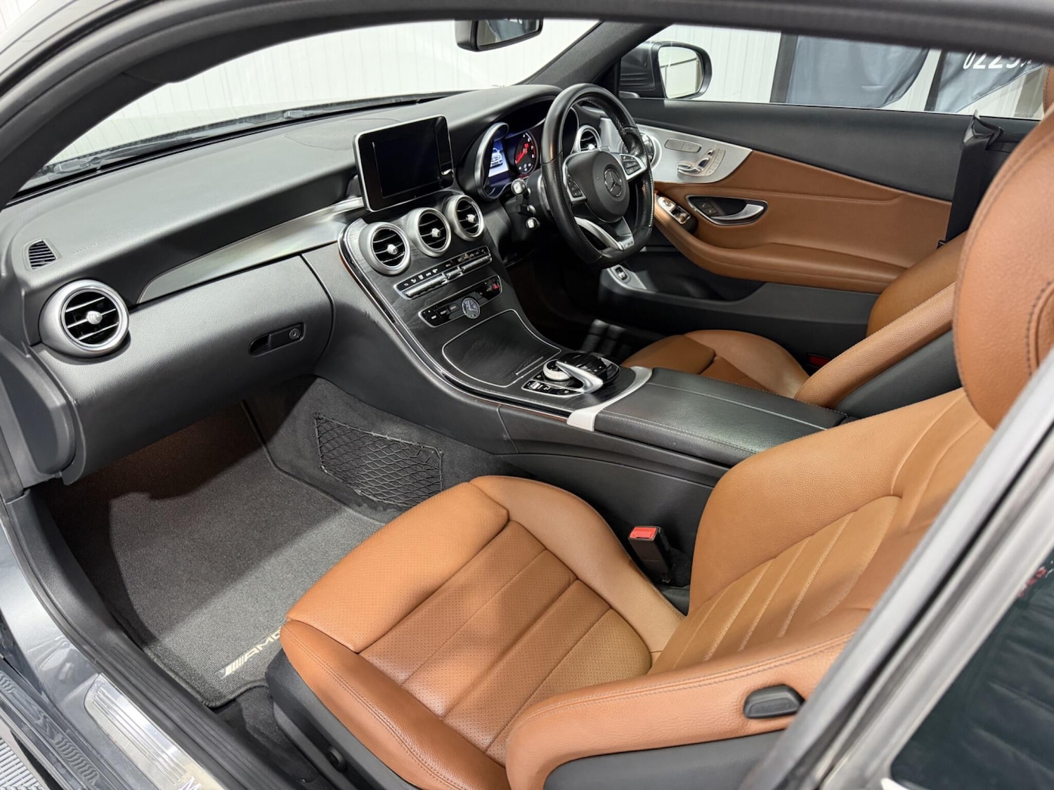 Used Mercedes-Benz C Class 2016 for sale - 78141586: Photo 3