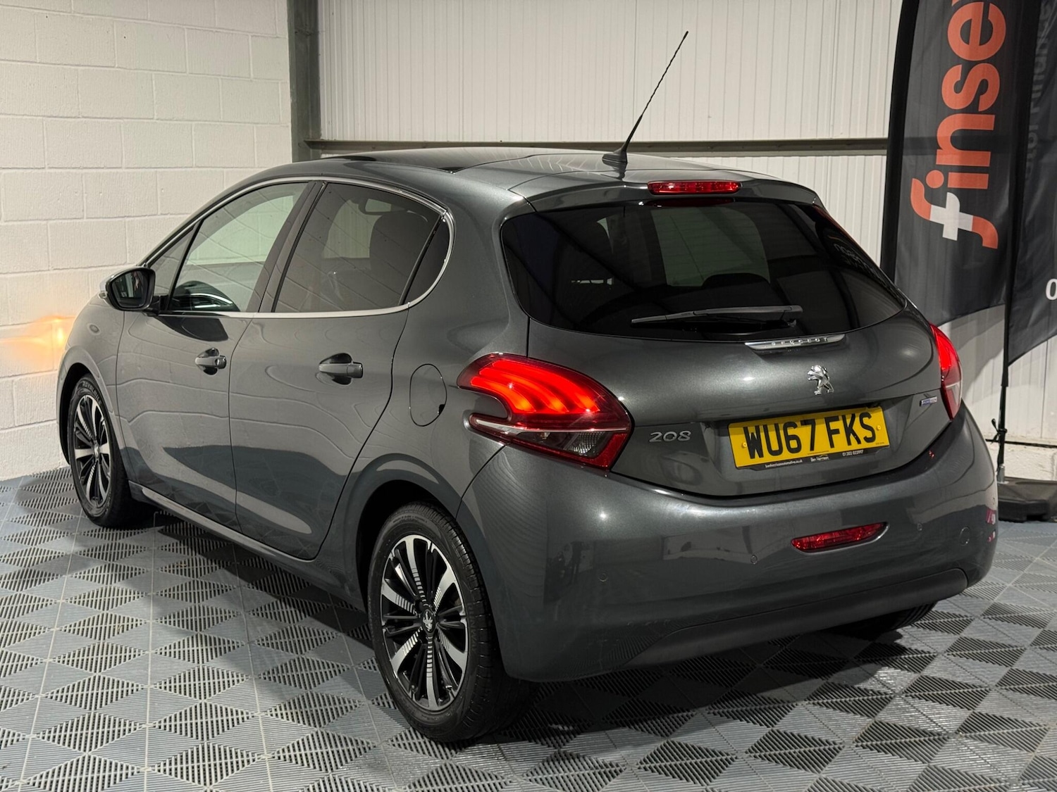 Used Peugeot 208 2017 for sale - 77478970: Photo 17