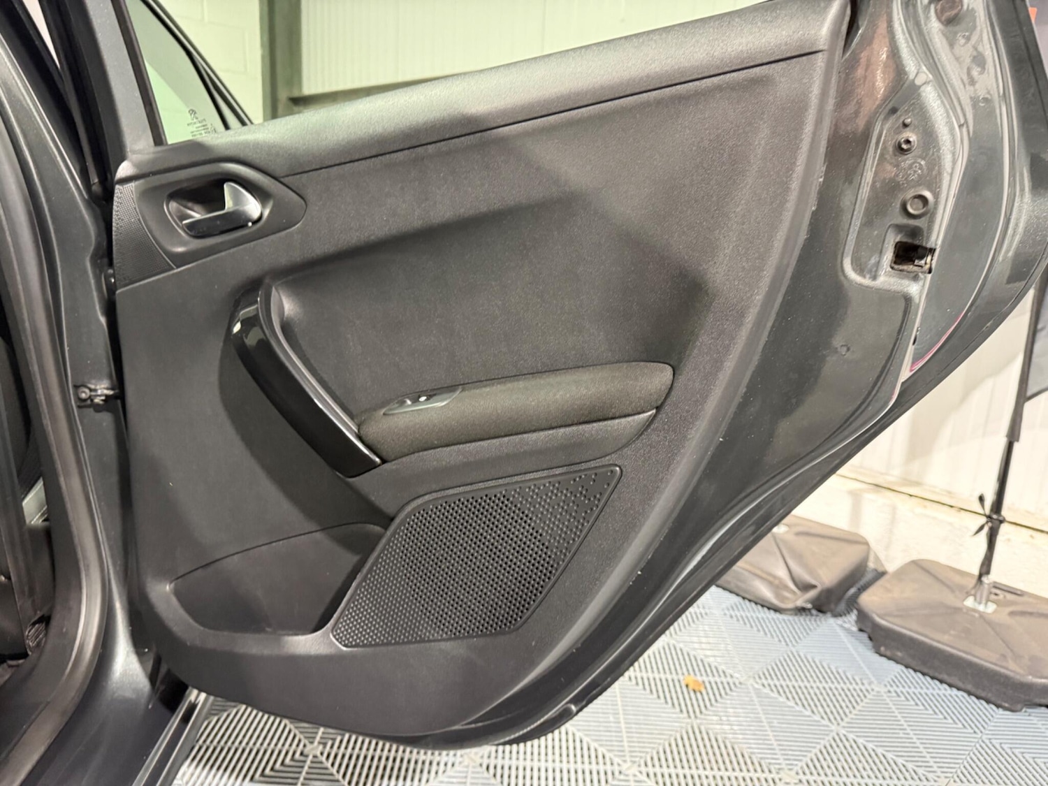 Used Peugeot 208 2017 for sale - 77478970: Photo 44