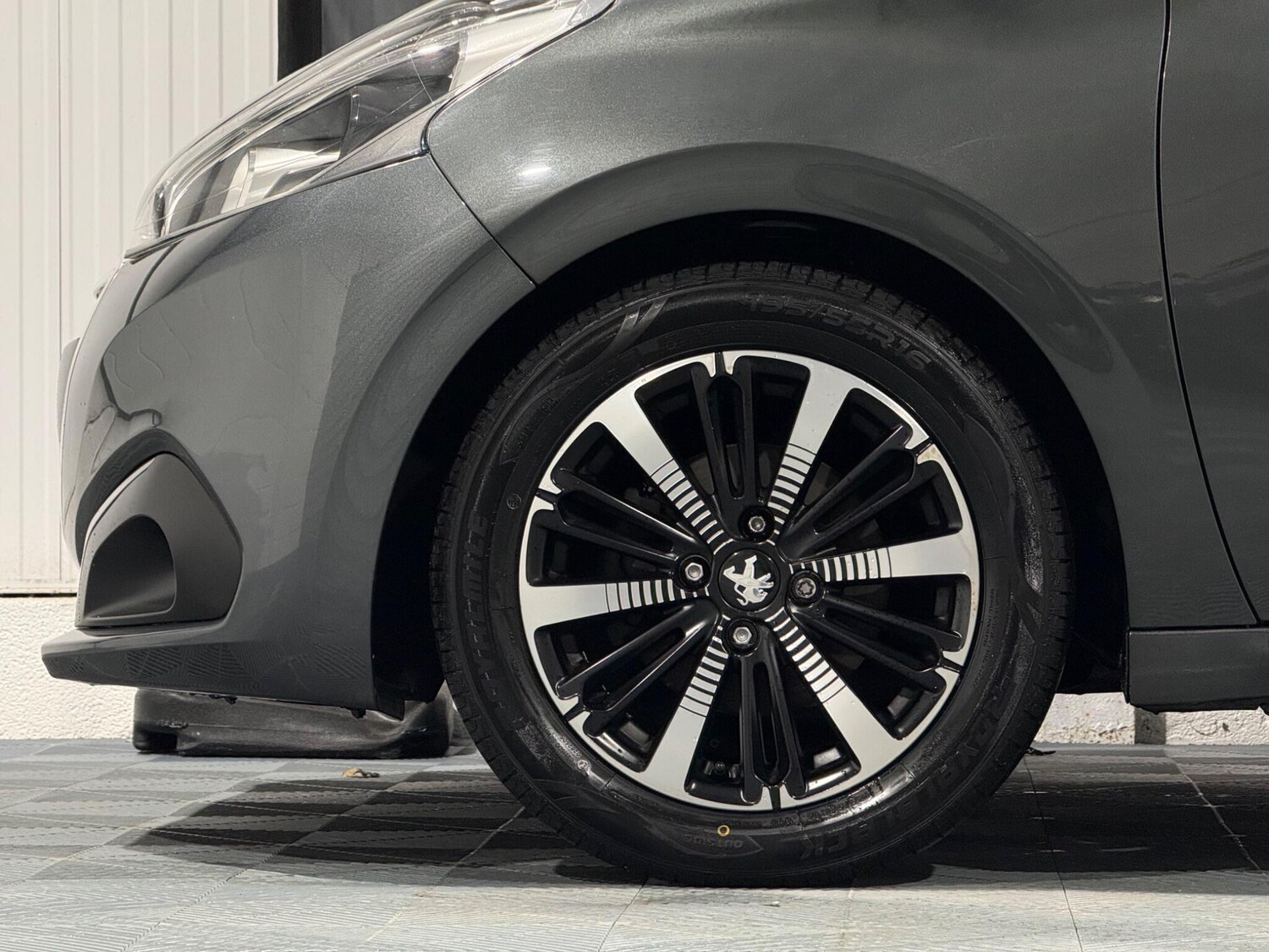 Used Peugeot 208 2017 for sale - 77478970: Photo 47