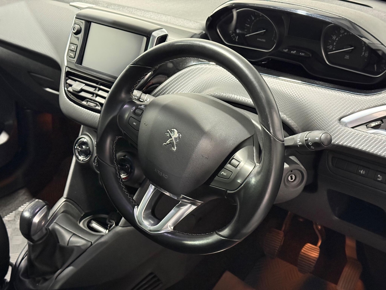 Used Peugeot 208 2017 for sale - 77478970: Photo 52