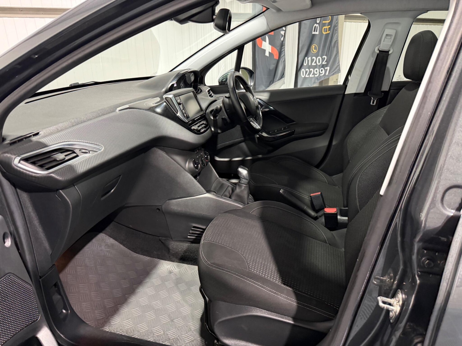 Used Peugeot 208 2017 for sale - 77478970: Photo 54