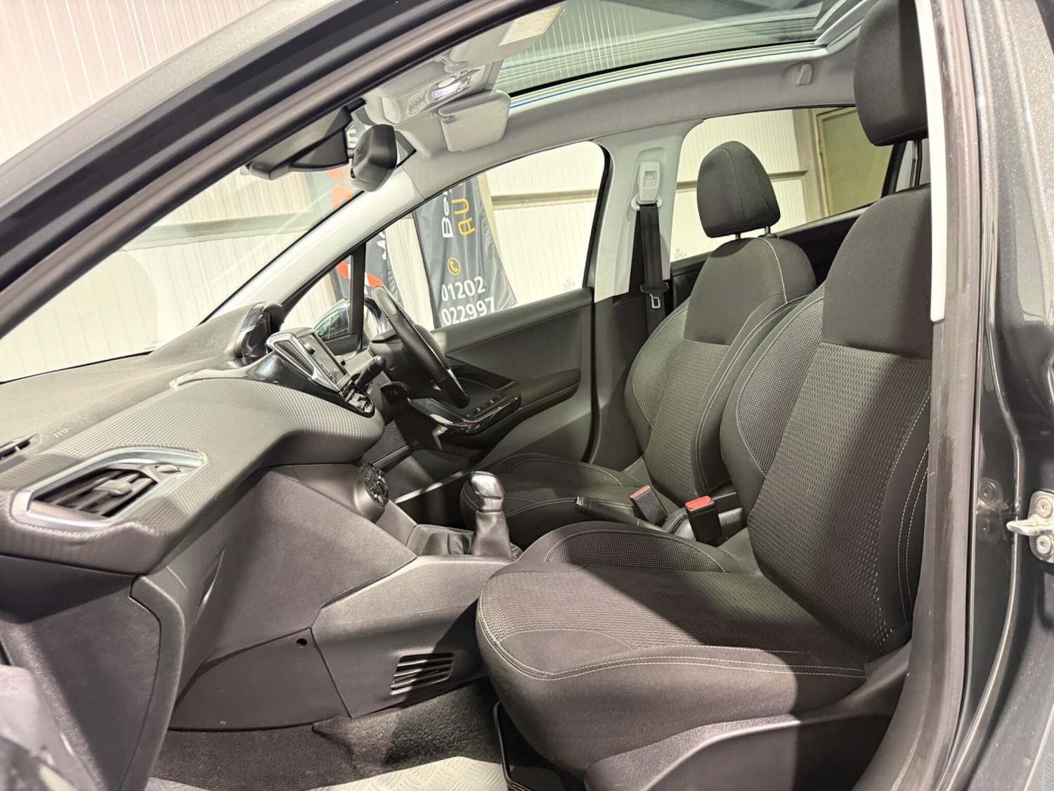 Used Peugeot 208 2017 for sale - 77478970: Photo 55