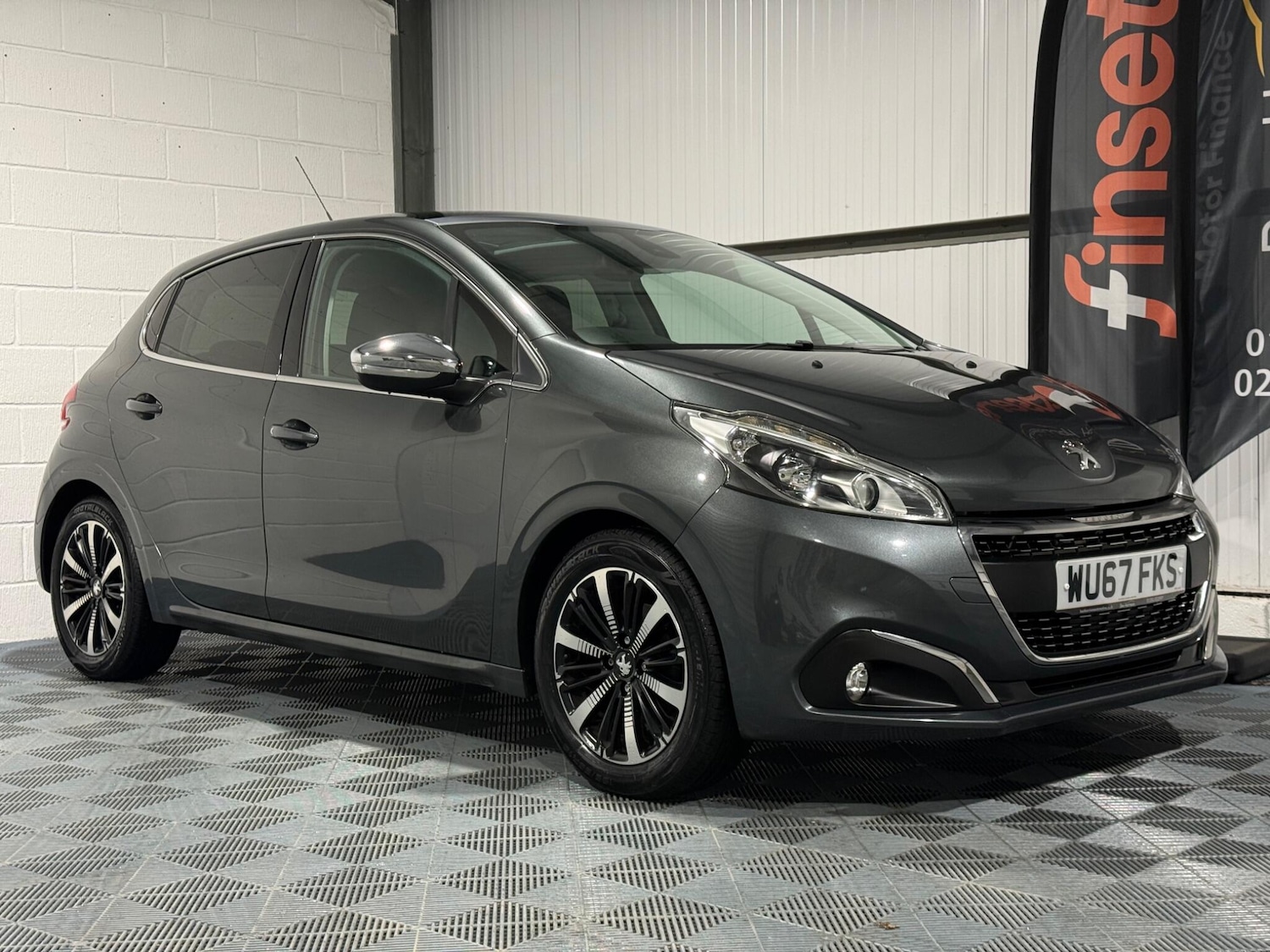 Used Peugeot 208 2017 for sale - 77478970: Photo 8