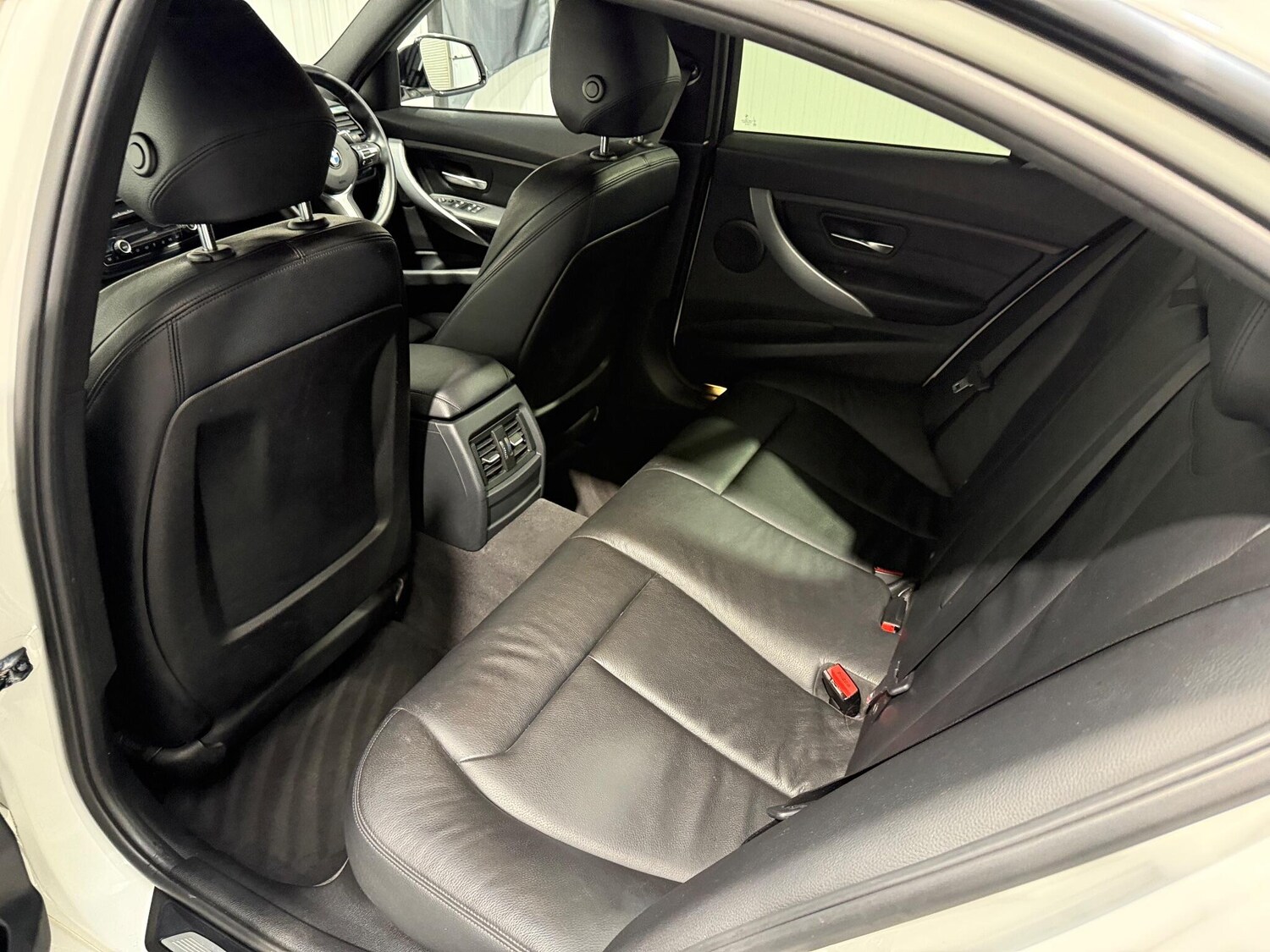 Used BMW 3 Series 2013 for sale - 76942443: Photo 29