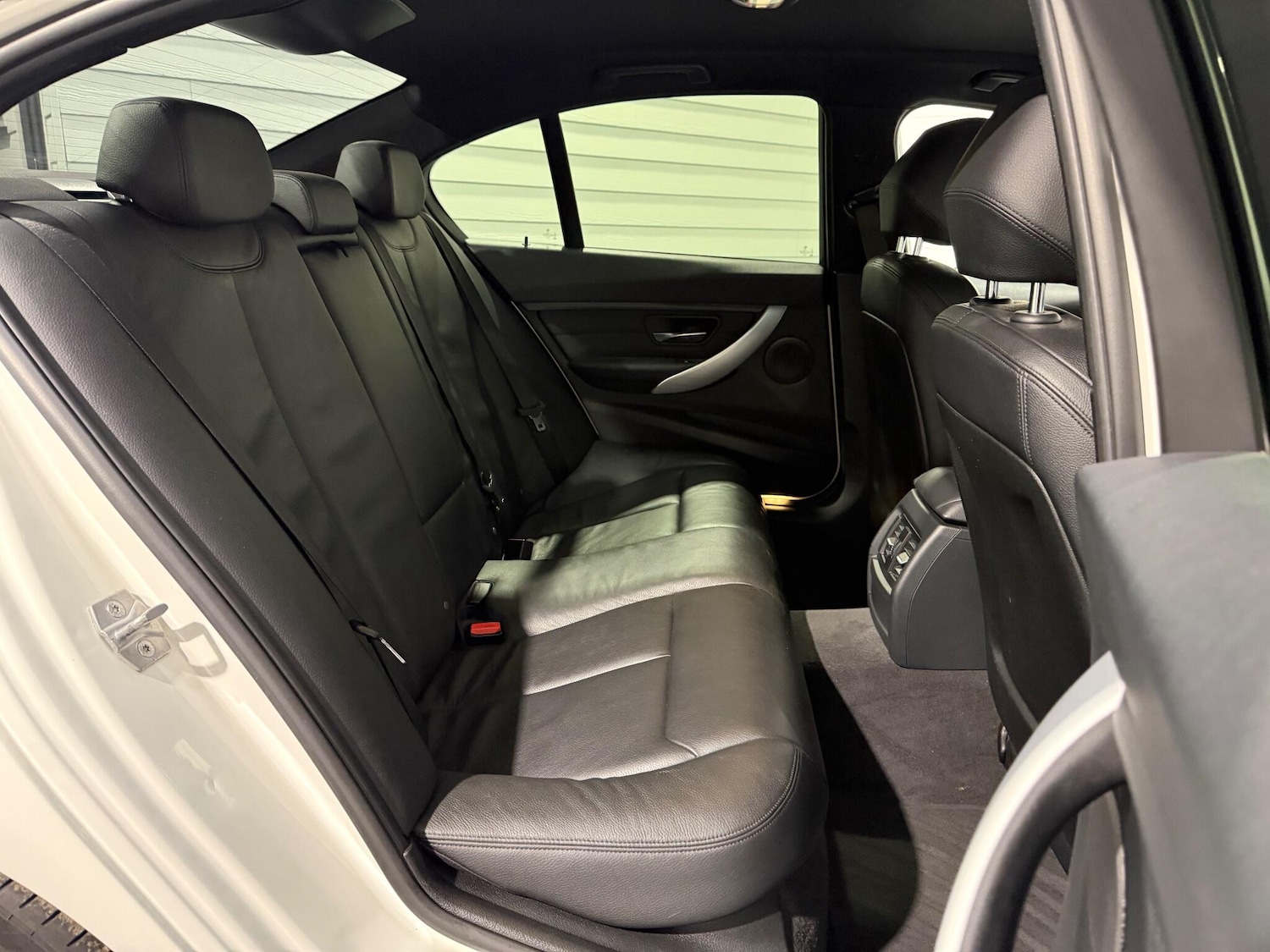 Used BMW 3 Series 2013 for sale - 76942443: Photo 32