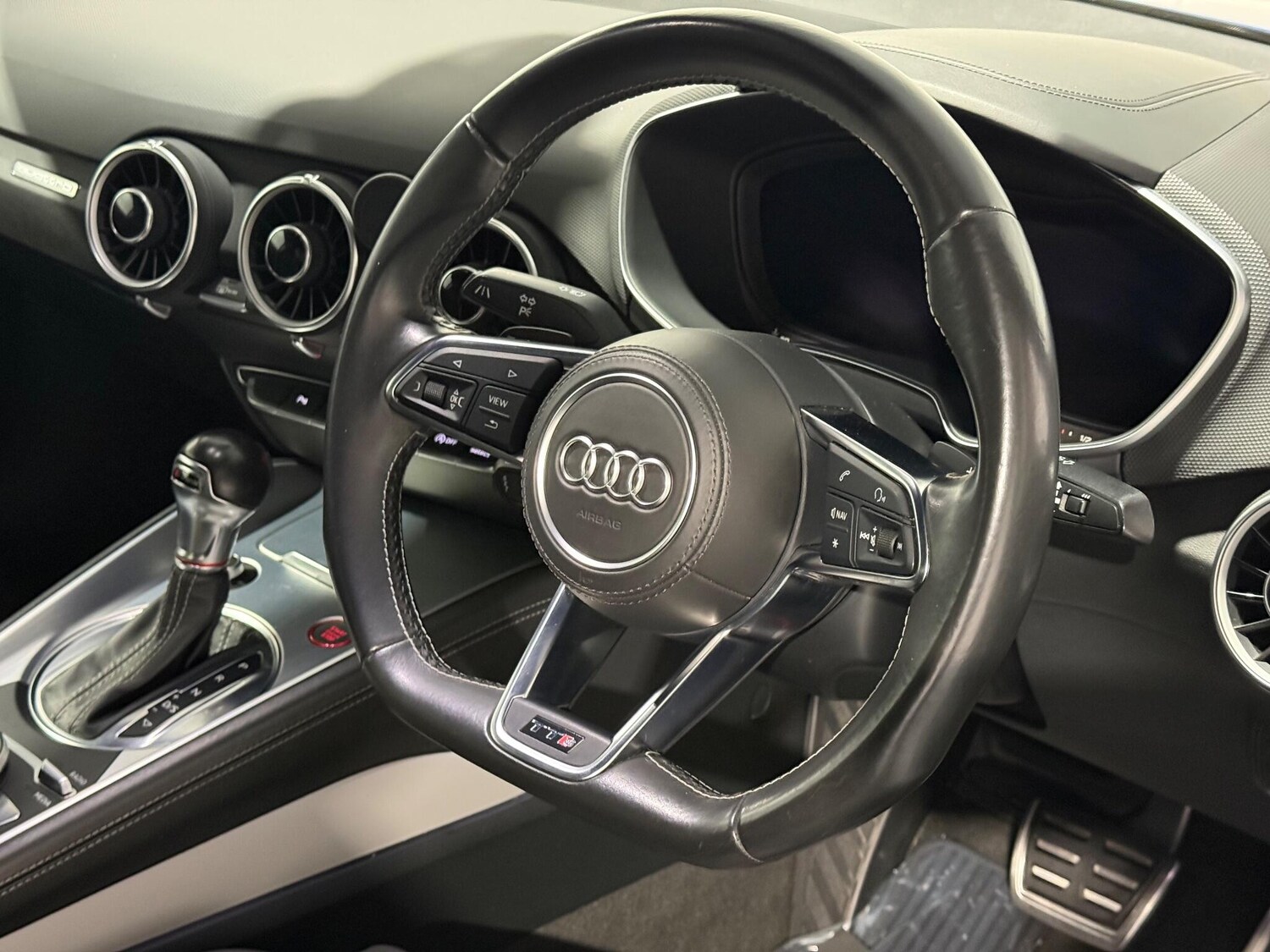 Used Audi TT 2015 for sale - 76898752: Photo 37