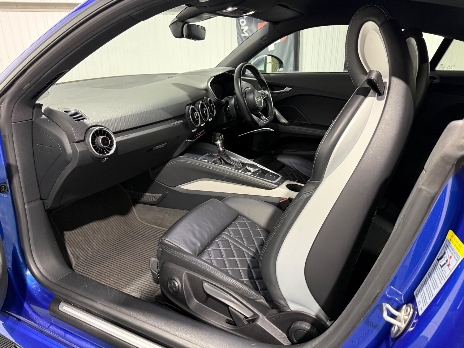 Used Audi TT 2015 for sale - 76898752: Photo 40