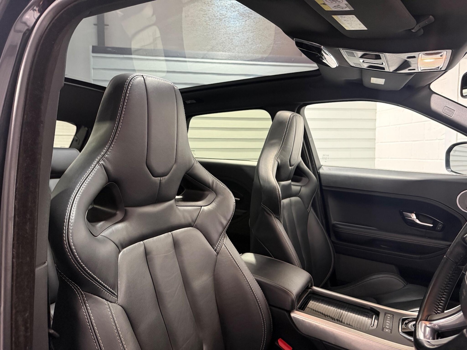 Used Land Rover Range Rover Evoque 2011 for sale - 77230256: Photo 38