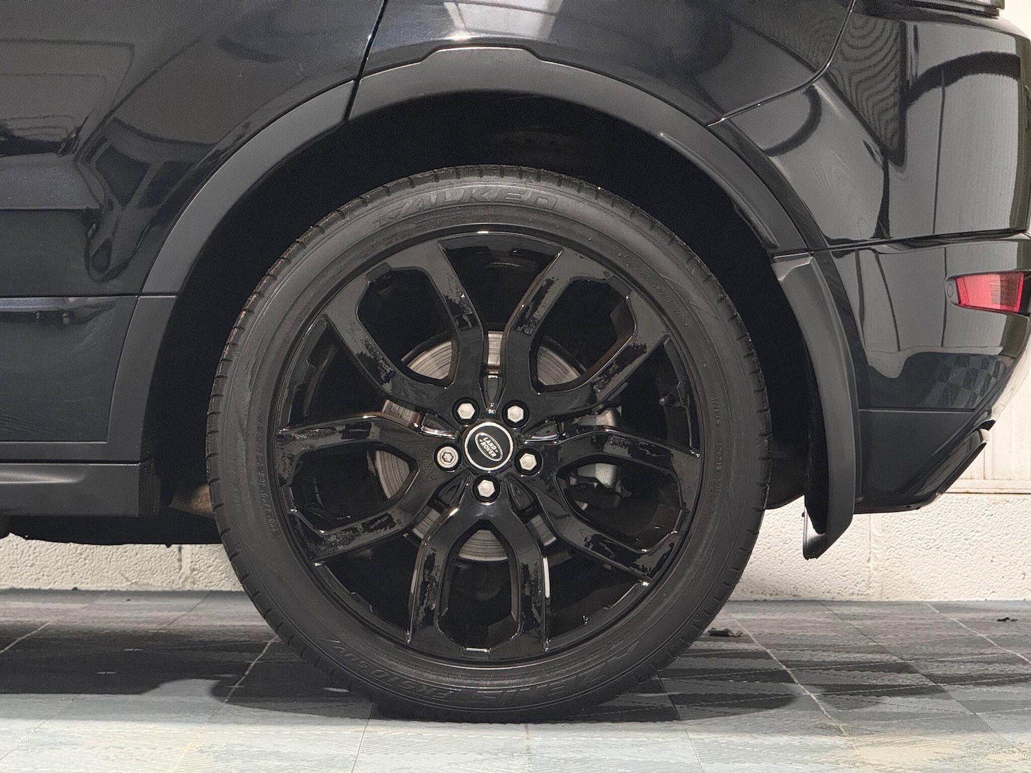 Used Land Rover Range Rover Evoque 2011 for sale - 77230256: Photo 42