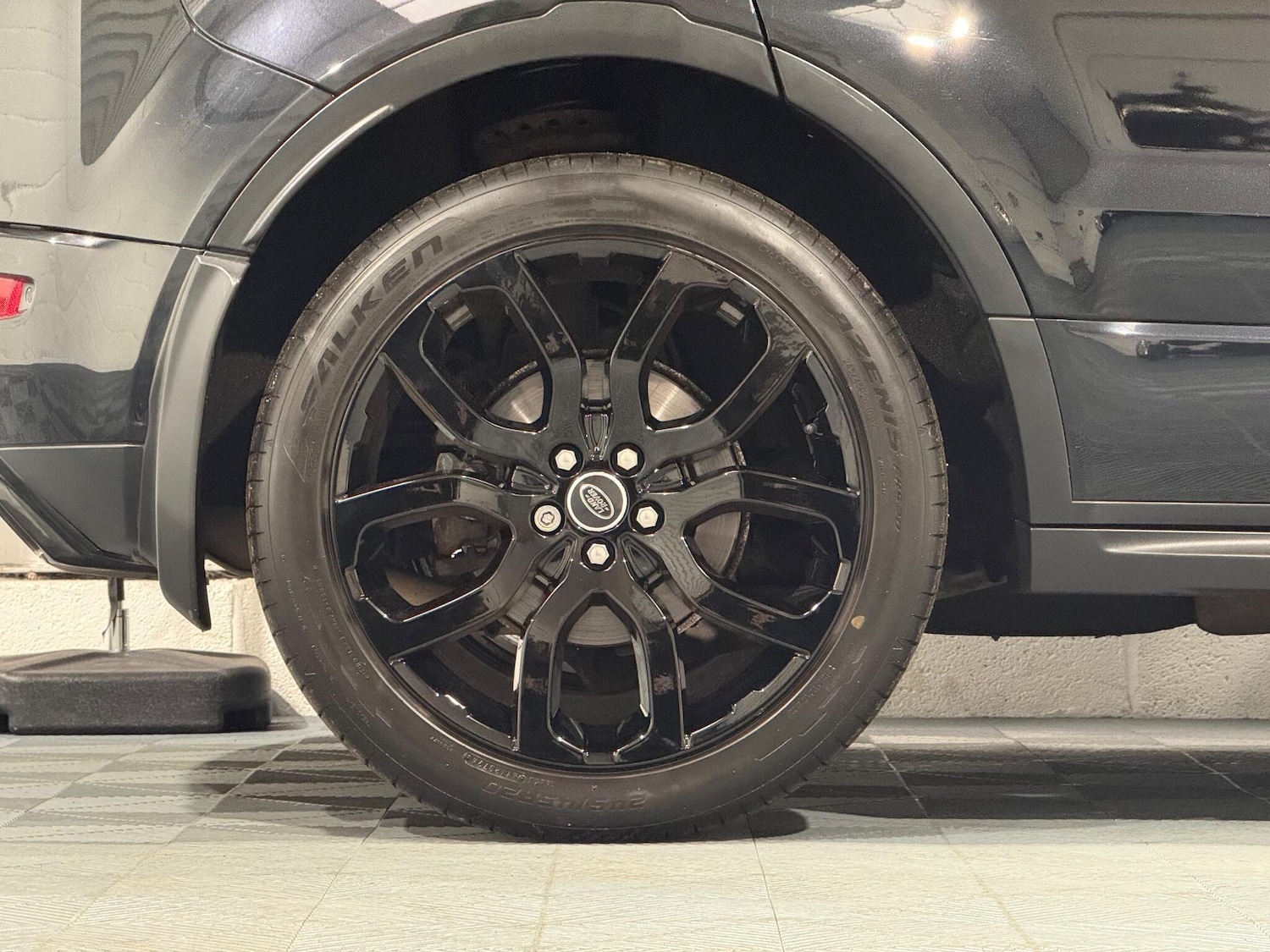 Used Land Rover Range Rover Evoque 2011 for sale - 77230256: Photo 46